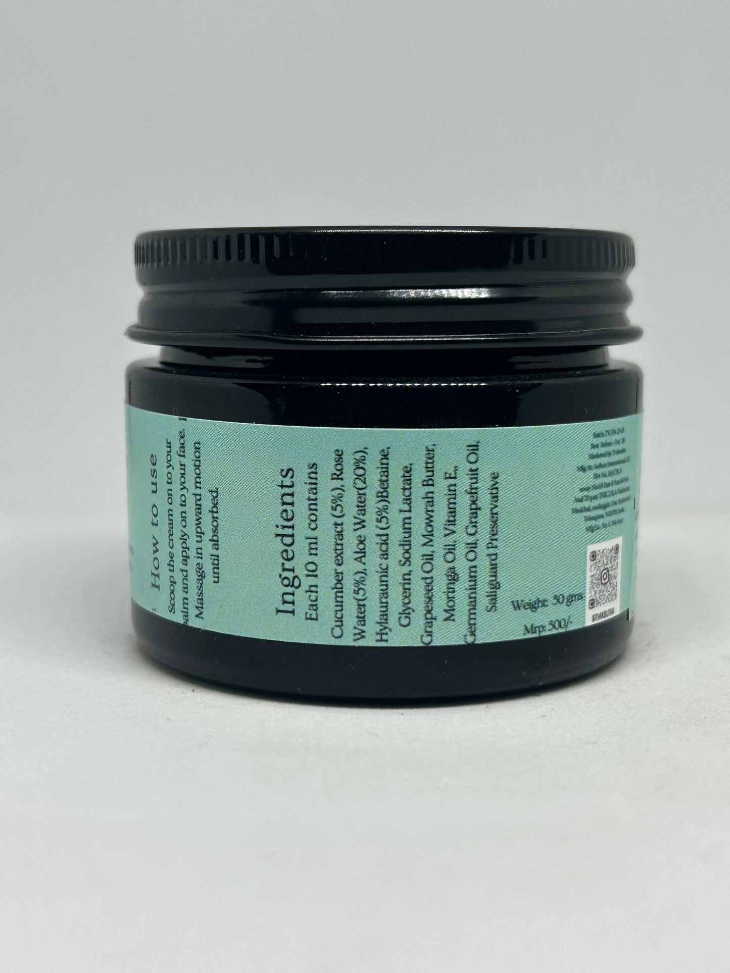 Day Cream with Hyaluronic acid