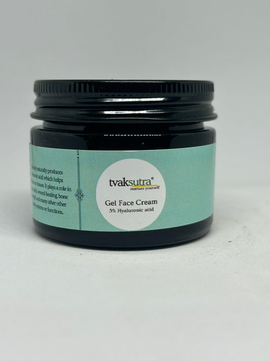 Day Cream with Hyaluronic acid